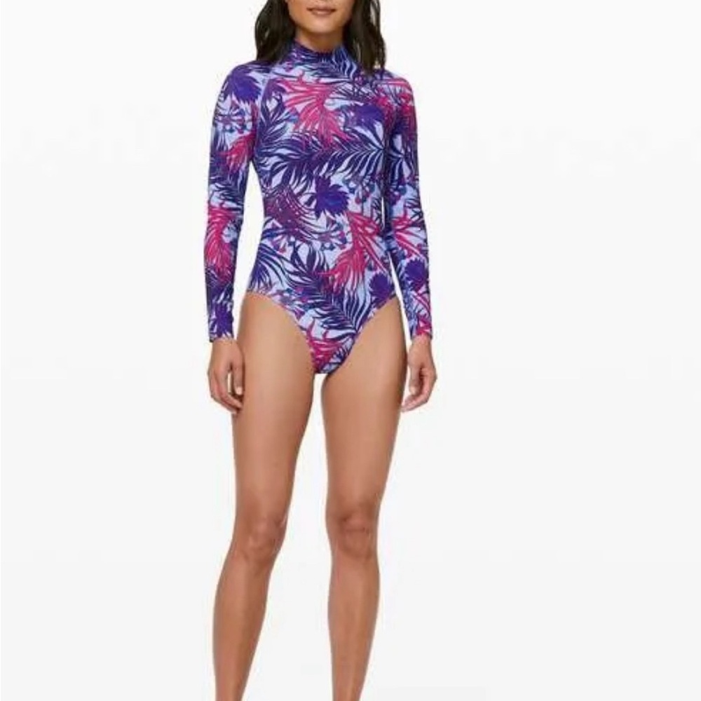 Women’s Lululemon Will The Wave LS small One Piece Surf Body Suit Size 4